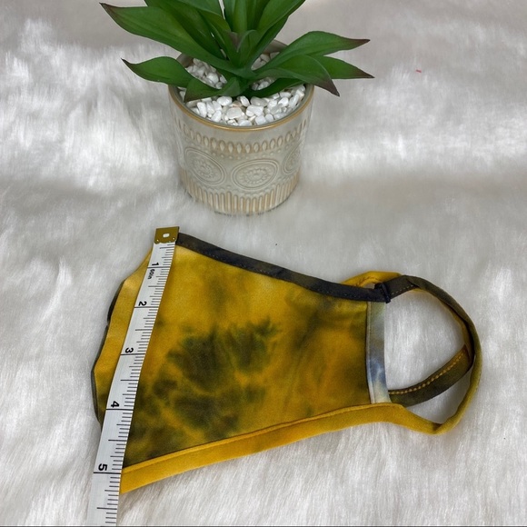 Tie dye Print Face Mask - Picture 4 of 5